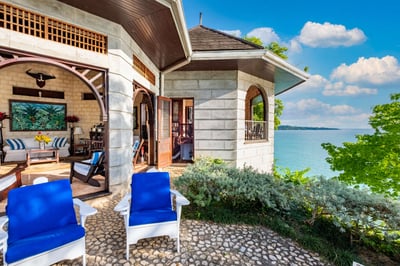 Luxury Villa Photo #7