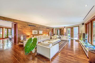 Luxury Villa Photo #19