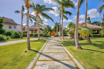 Luxury Villa Photo #41