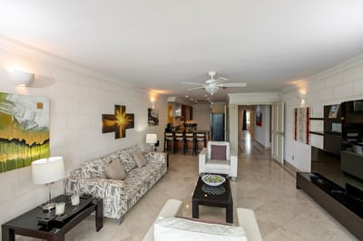 Paynes Bay,Waterside 303