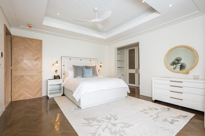 Luxury Villa Photo #20
