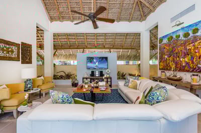 Luxury Villa Photo #29