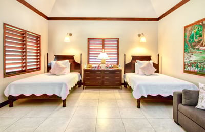 Luxury Villa Photo #14