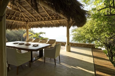 Luxury Villa Photo #9