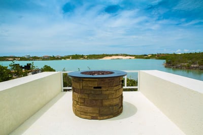 Luxury Villa Photo #9