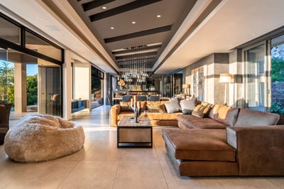 Luxury Villa Photo #22