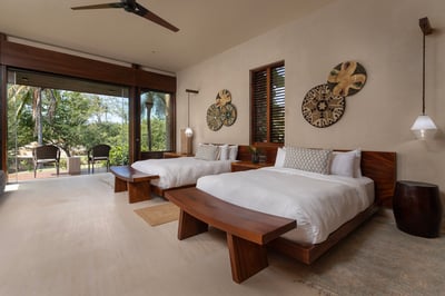 Luxury Villa Photo #35