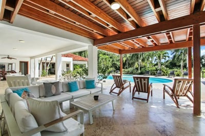 Luxury Villa Photo #10