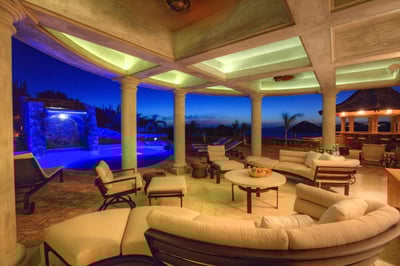Luxury Villa Photo #36