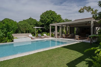 Luxury Villa Photo #5