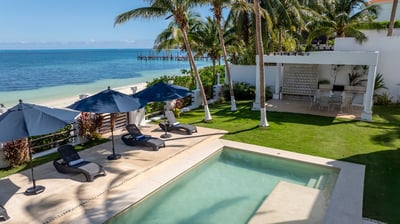Luxury Villa Photo #4