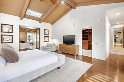 Luxury Villa Photo #29