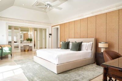 Luxury Villa Photo #36