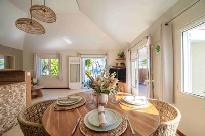 Luxury Villa Photo #9