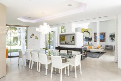 Luxury Villa Photo #13