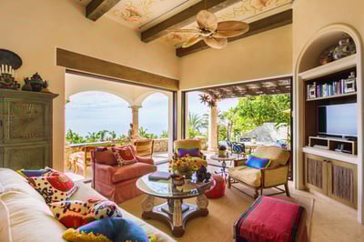 Luxury Villa Photo #6