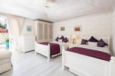 Luxury Villa Photo #19