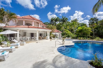 Luxury Villa Photo #4