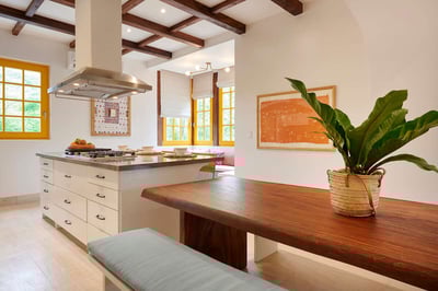 Luxury Villa Photo #4