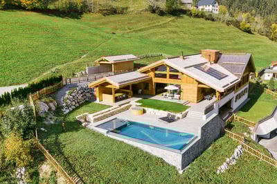 Luxury Villa Photo #2