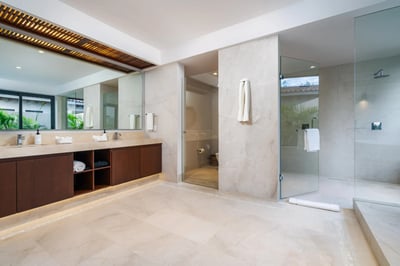 Luxury Villa Photo #27