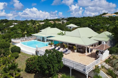 Luxury Villa Photo #3