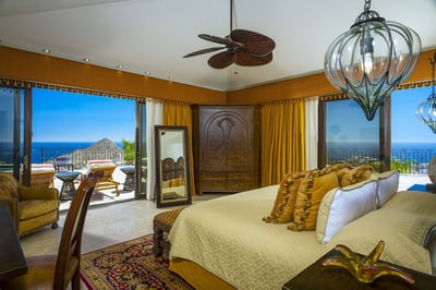 Luxury Villa Photo #24
