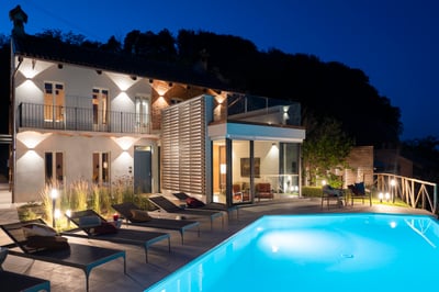 Luxury Villa Photo #12