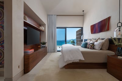 Luxury Villa Photo #46