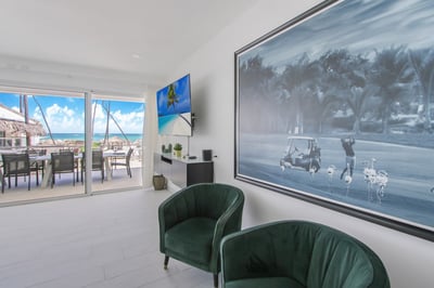 Luxury Villa Photo #17