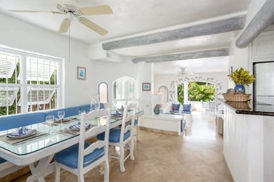 Luxury Villa Photo #7