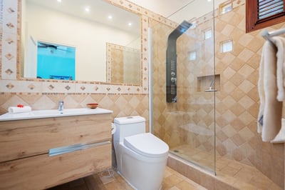 Luxury Villa Photo #29