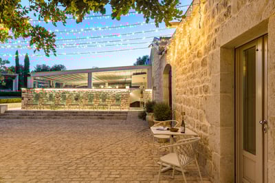 Luxury Villa Photo #12