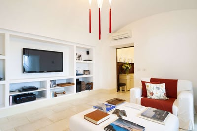 Luxury Villa Photo #44