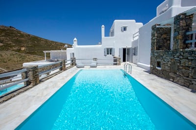 Elia,Villa Esthesis 2