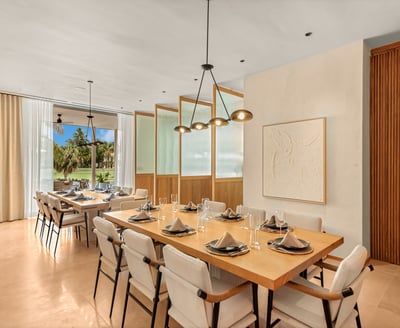 Luxury Villa Photo #26