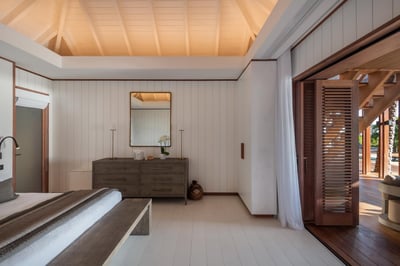 Luxury Villa Photo #30