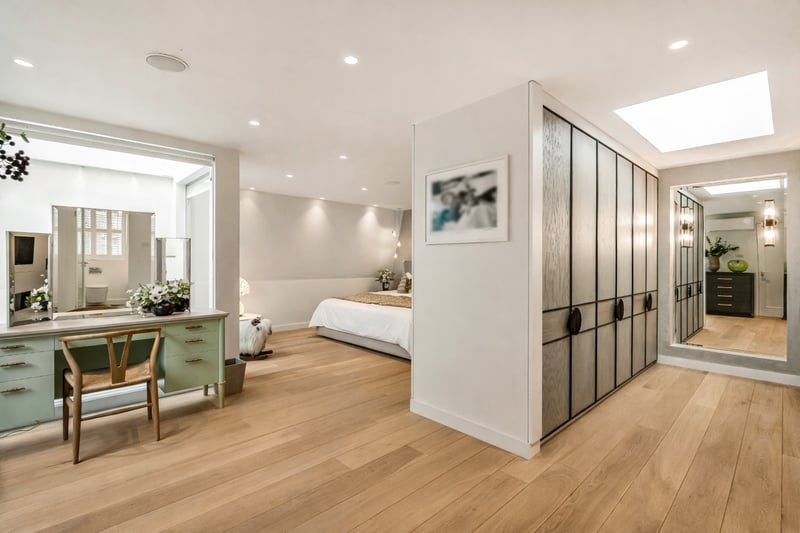 Pindock Mews