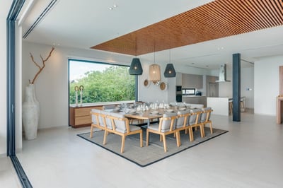 Luxury Villa Photo #20