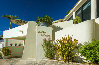 Luxury Villa Photo #22