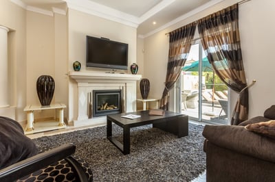 Luxury Villa Photo #18