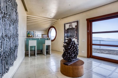 Luxury Villa Photo #8