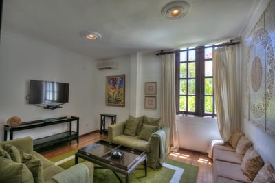 Luxury Villa Photo #11