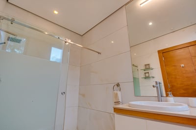 Luxury Villa Photo #76
