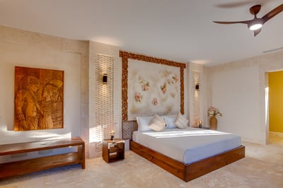 Luxury Villa Photo #44