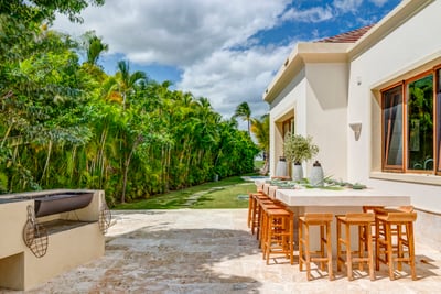 Luxury Villa Photo #7