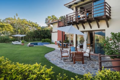 Luxury Villa Photo #4