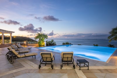 Luxury Villa Photo #12