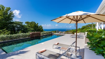Luxury Villa Photo #10