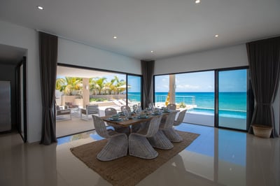 Luxury Villa Photo #24
